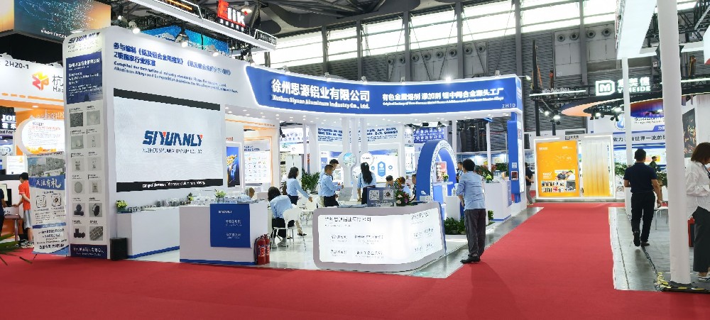 展台搭建的施工误差，允许范围是多少？超了怎么办？